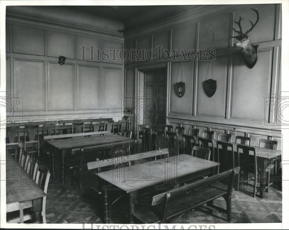1957 Press Photo The Dining Room of Cheam School in England - mjb00357-Historic Images