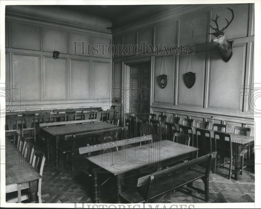 1957 Press Photo The Dining Room of Cheam School in England - mjb00357-Historic Images