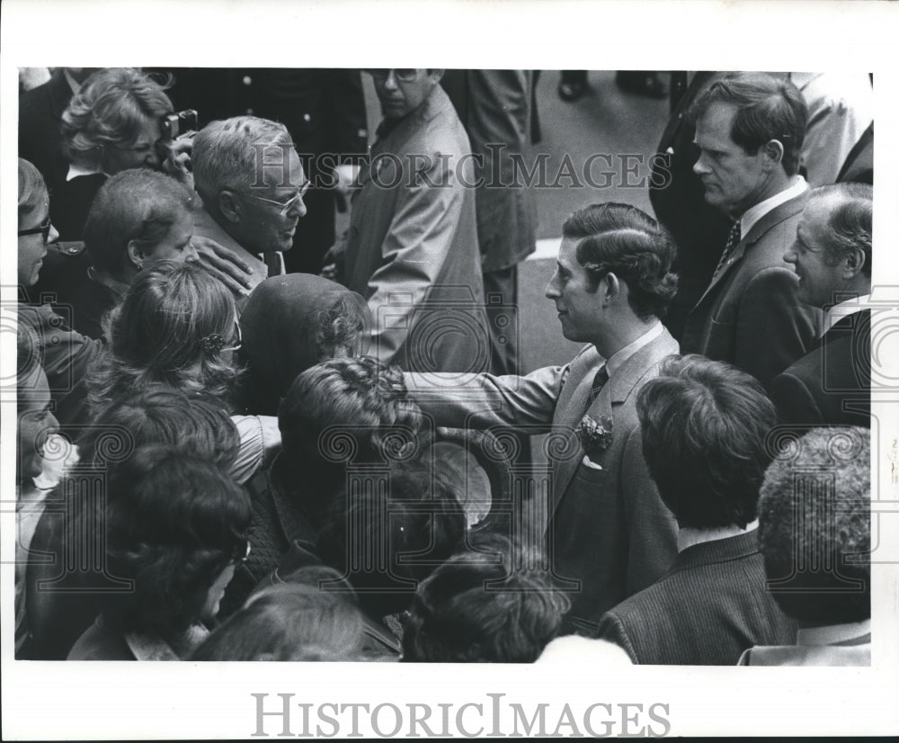 1977 Press Photo Prince Charles visits Chicago, shaking hands - mjb00370 - Historic Images