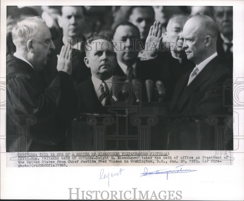 1953 Press Photo President Eisenhower Takes His Oath of Office - Historic Images