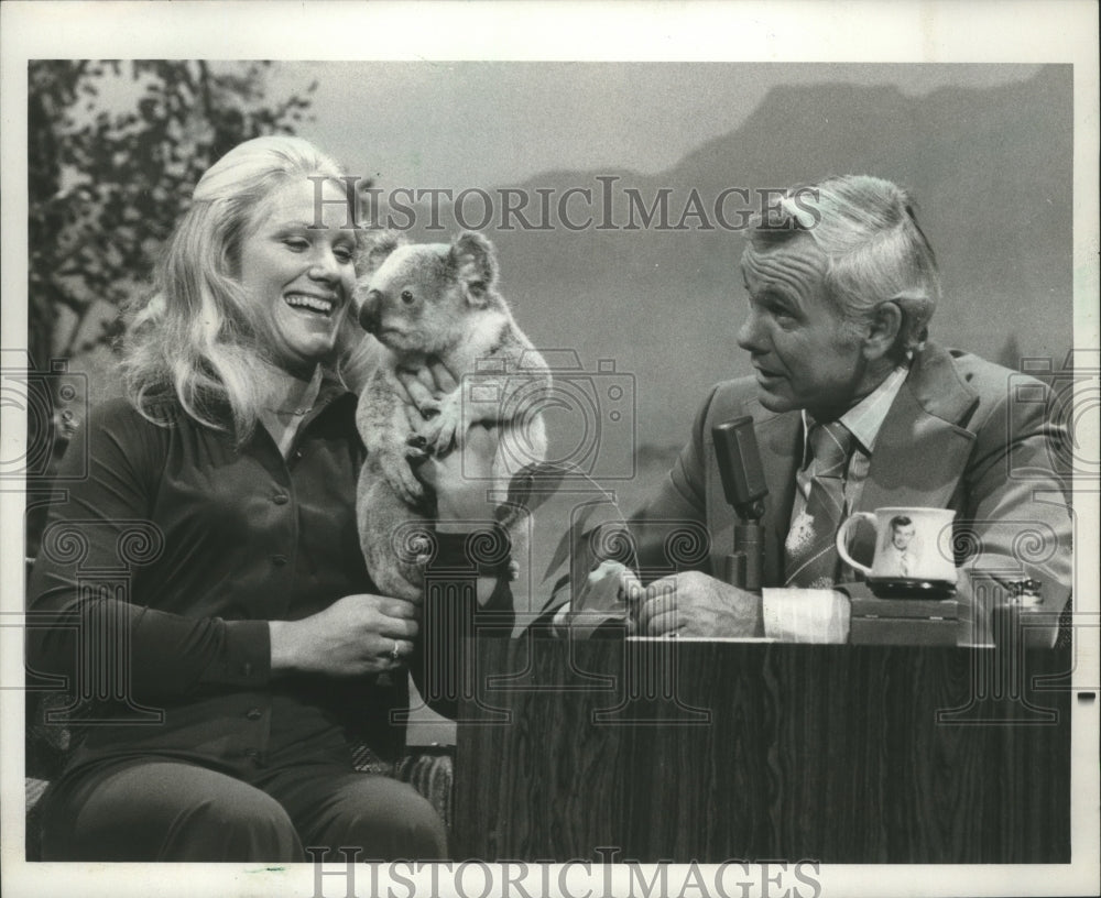 1976 Joan Embery from the San Diego Zoo on the Johnny Carson Show-Historic Images