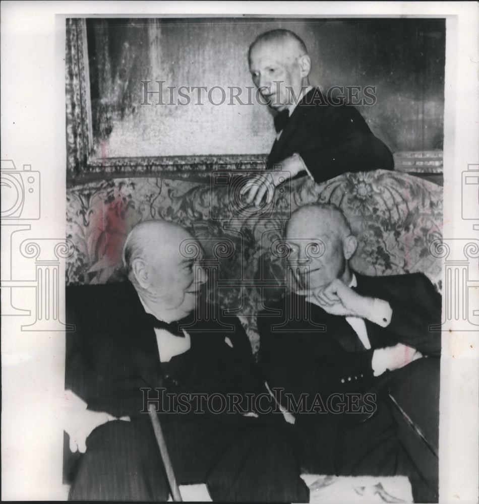 1959 Press Photo President Eisenhower and Sir Winston Churchill in London - Historic Images