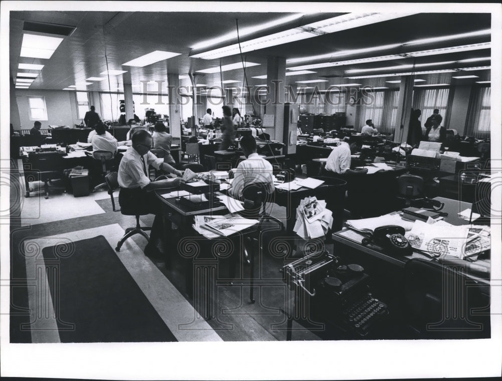 1964 Milwaukee Sentinel News Department - Historic Images