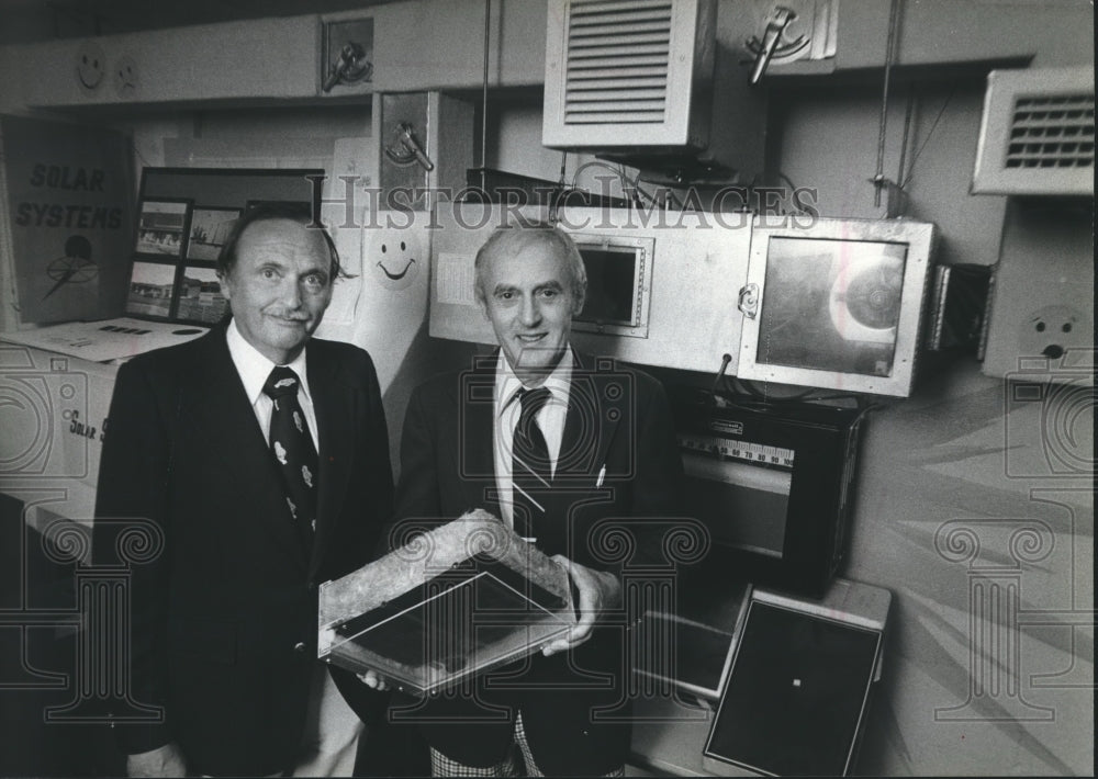 1973 Robert Ernst &amp; Paul Sobel of Solar Septers with solar equipment-Historic Images