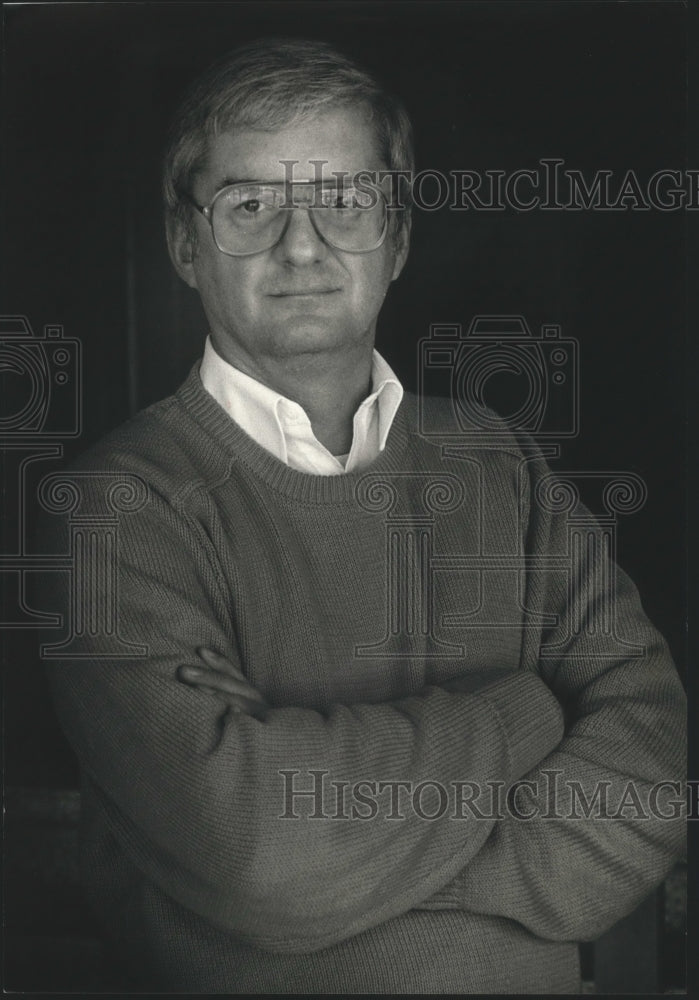 1990 Press Photo Donald F. Ernest of the Milwaukee Teacher&#39;s Education Assoc. - Historic Images