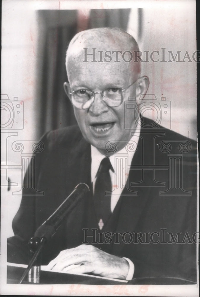 1958 Press Photo Dwight D Eisenhower- explains Lebanon action - mjb02348 - Historic Images