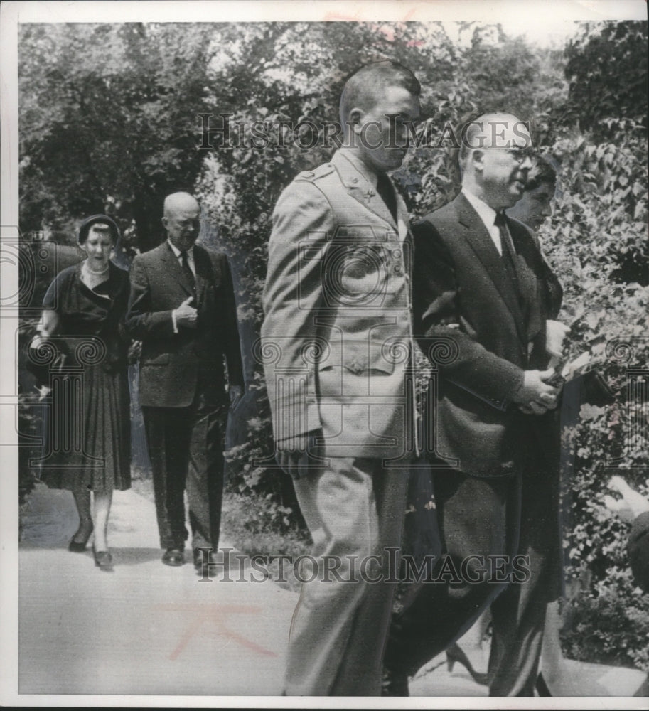 1954 Press Photo Dr. Milton Eisenhower &amp; his children after his wife&#39;s funeral - Historic Images