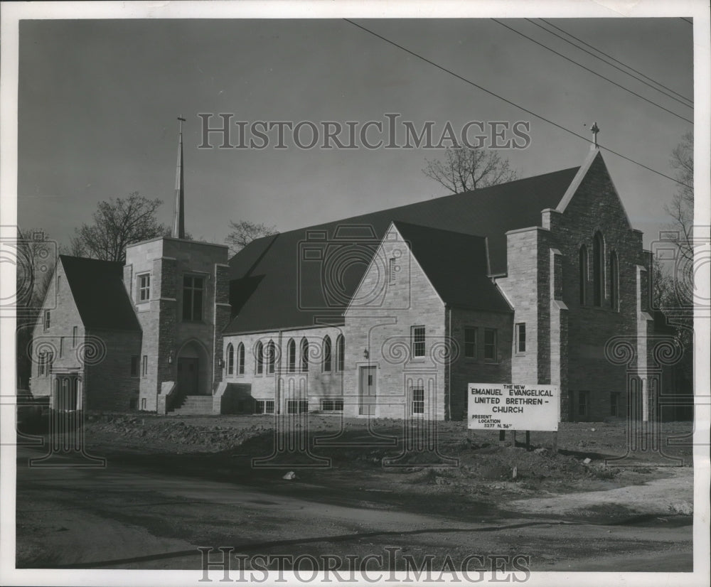 1955 Press Photo Emanuel Evangelical United Brethren Church Dedicated-Historic Images