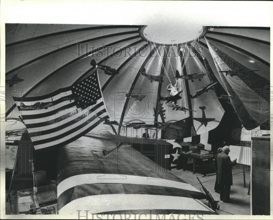 1978 Press Photo Museum in Saint-Mere-Eglise shows details of D-Day landing - Historic Images