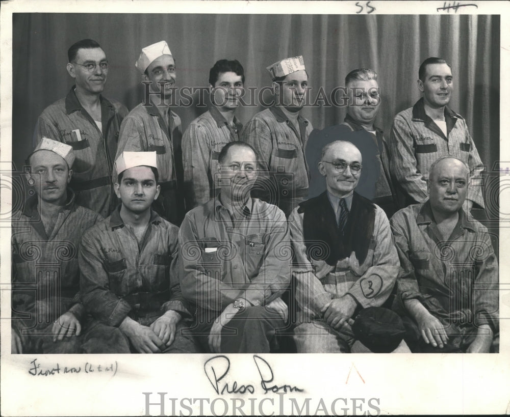 1952 Press Photo Milwaukee newspaper Pressroom employees group photo - mjb02979 - Historic Images