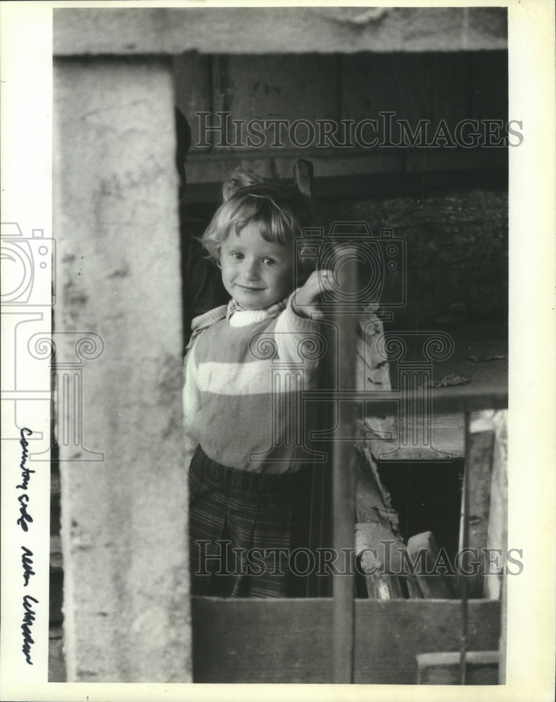 1982 Press Photo Eastern European Child From Warsaw, Poland Smiling - mjb03205 - Historic Images