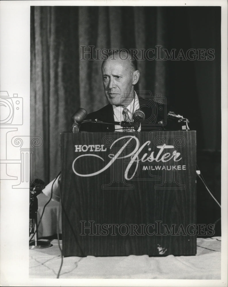 1966 Press Photo Professor Labor Mediator Nathan Feinsinger Press Conference - Historic Images