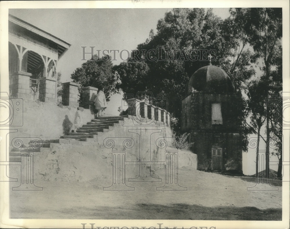 1935 Press Photo An Ancient Temple in Aksum, the holy city of Ethiopians - Historic Images