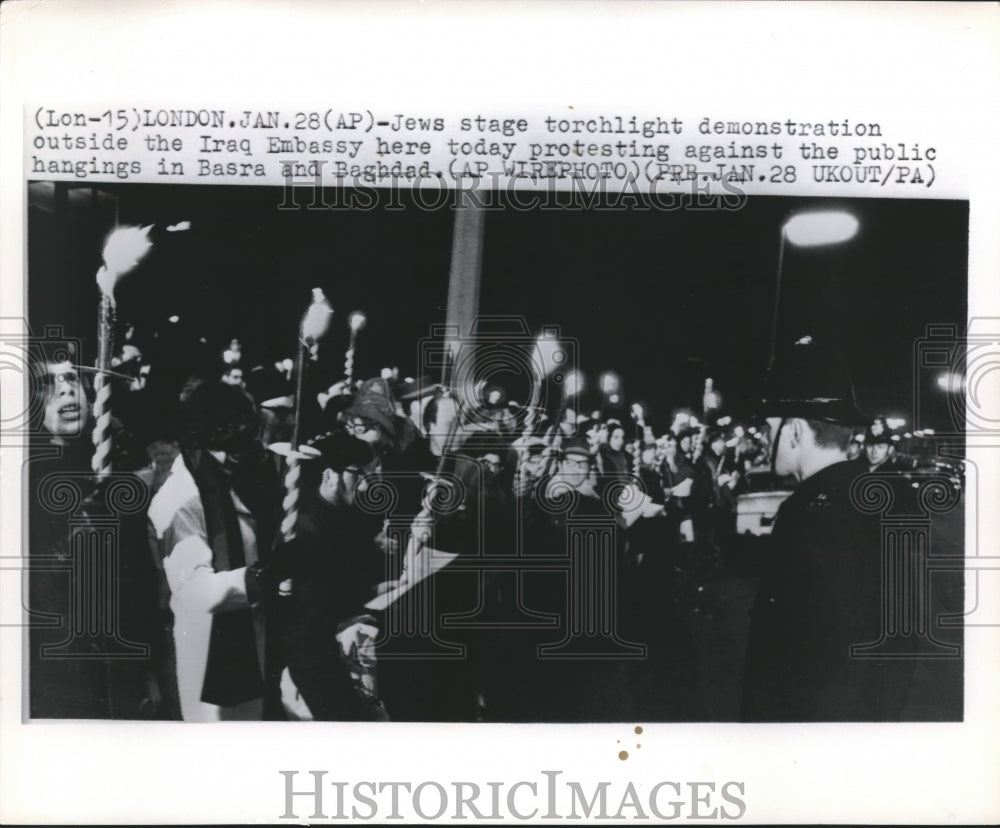 1969 Press Photo London Jews protesting Iraqi hangings in Basra and Baghdad-Historic Images