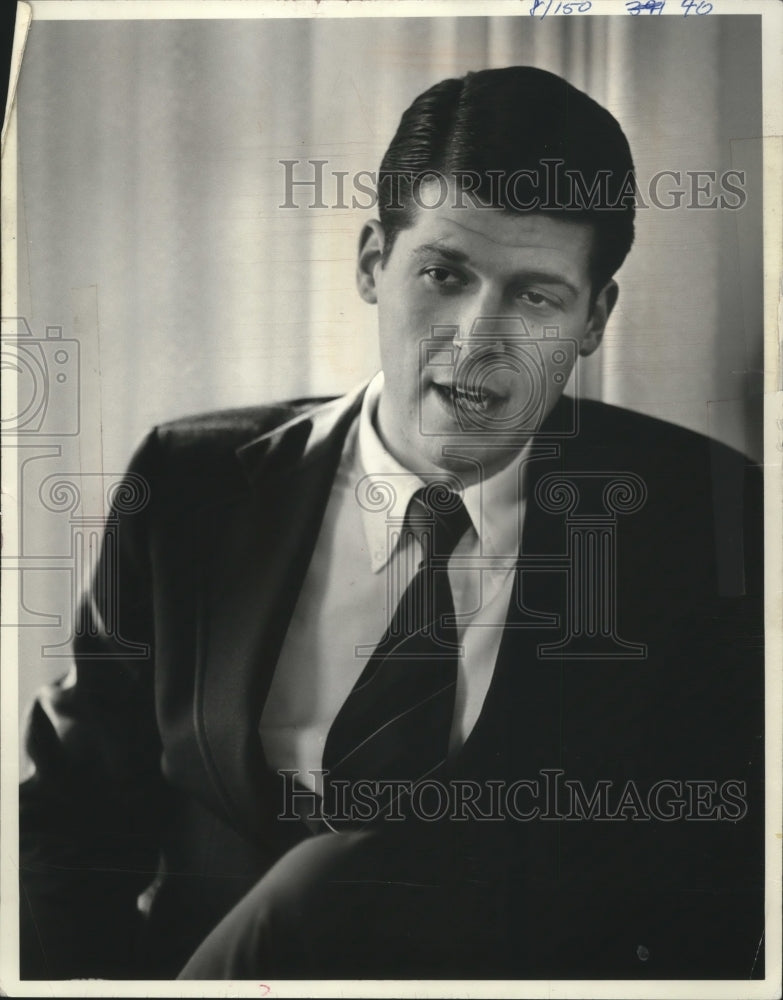 1976 Press Photo Douglas Farmer, 32nd Senate, LaCrosse, Wisconsin - mjb05151 - Historic Images