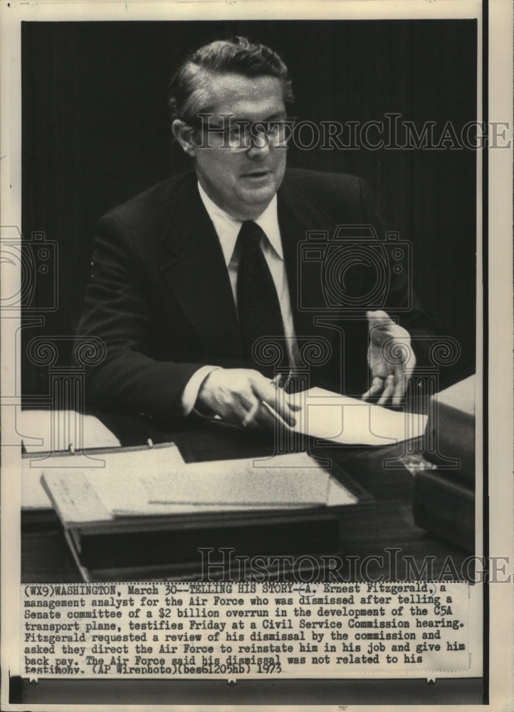 1973 Press Photo A. Ernest Fitzgerald testifies at Civil Service Commission - Historic Images