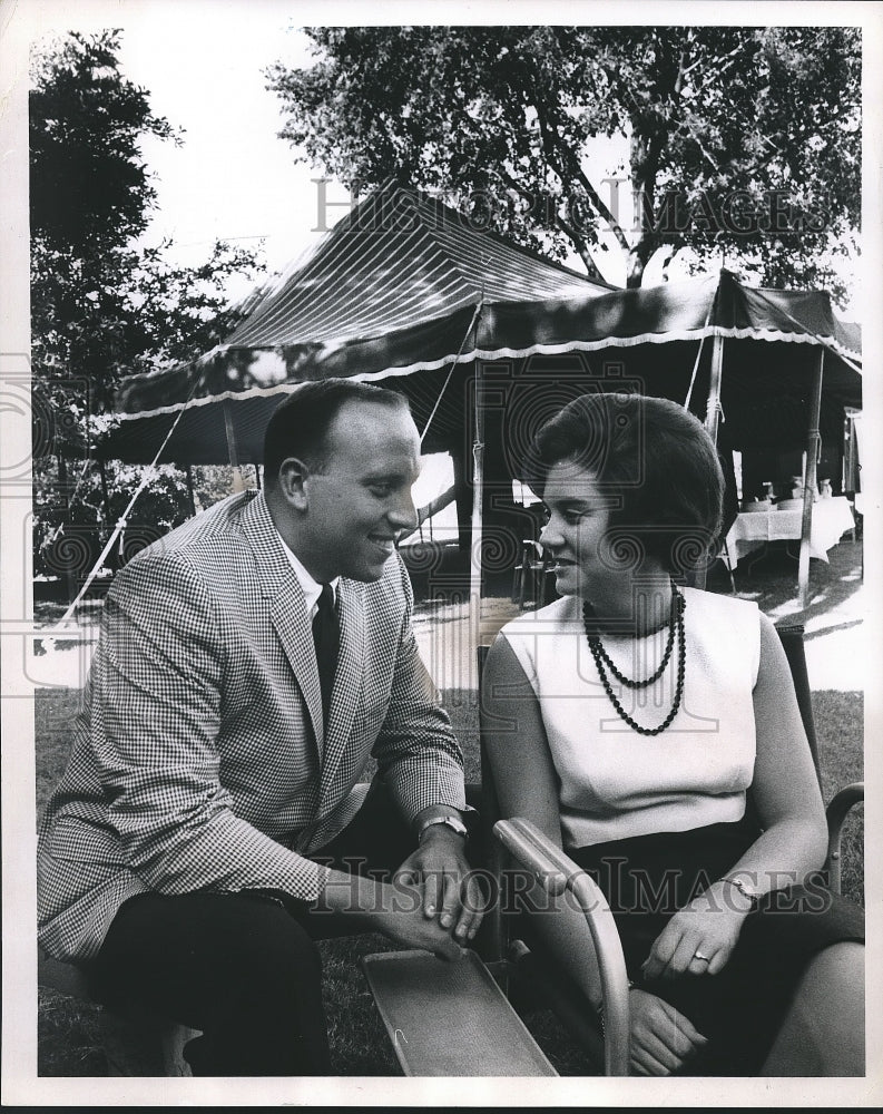 1964 Press Photo Judith Dragotto and Dr. John Liebert, marriage, Whitefish Bay. - Historic Images