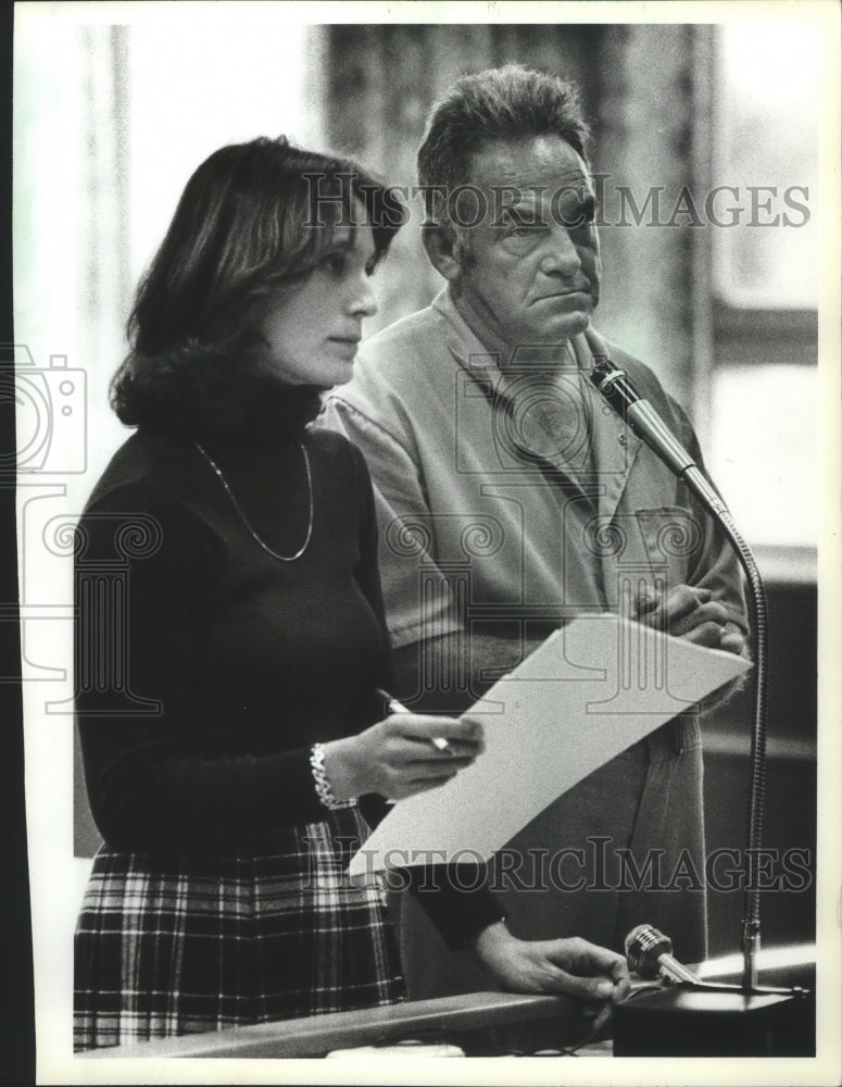 1981 Robert G. Livingston, in Waukesha County Circuit Court - Historic Images