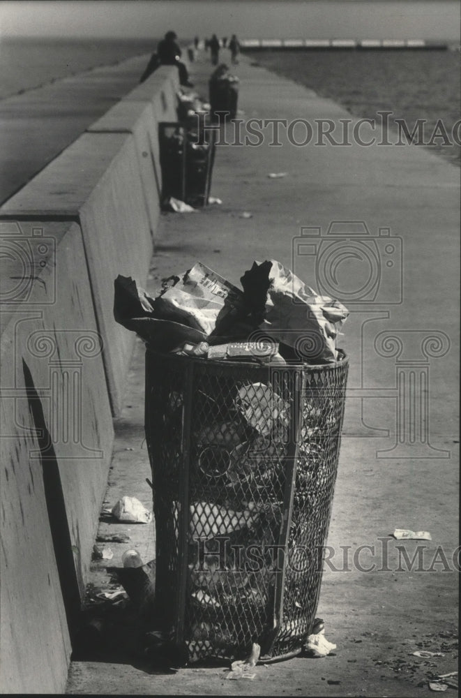1985 Litter Piled Up At McKinley Marina On the Lakefront, Milwaukee - Historic Images