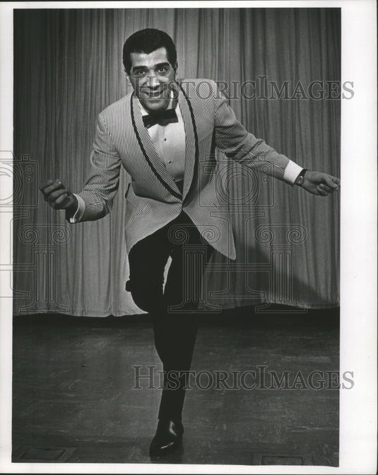 1965 Press Photo Announcer and Dancer Bob Louis "Show-Times" - mjb06298 - Historic Images