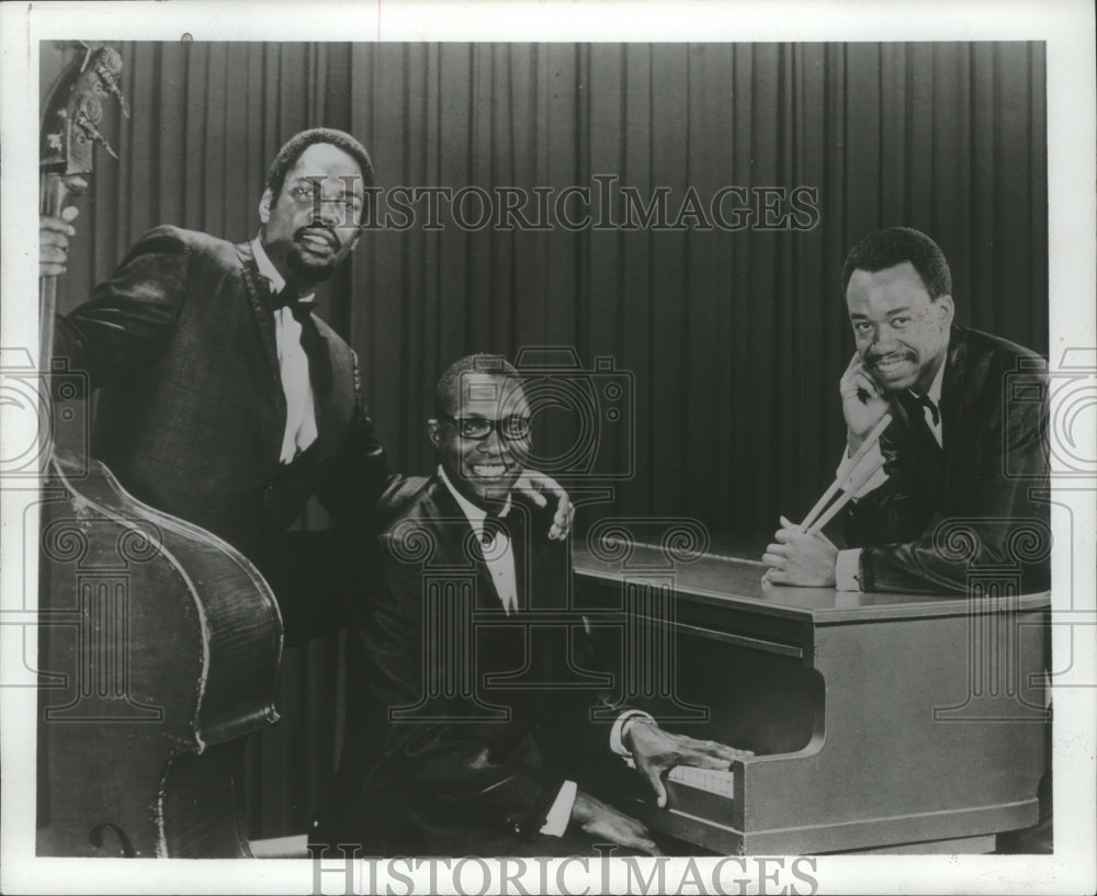 1968 Press Photo Ramsey Lewis Trio in 1967 - mjb06723- Historic Images