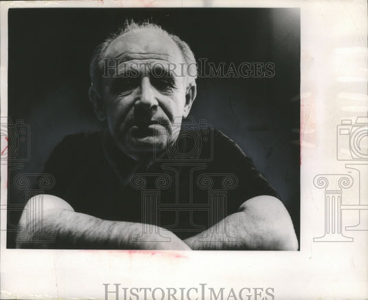 1963 Press Photo Supervisor of the Jewish Community Center David Licht of Poland - Historic Images