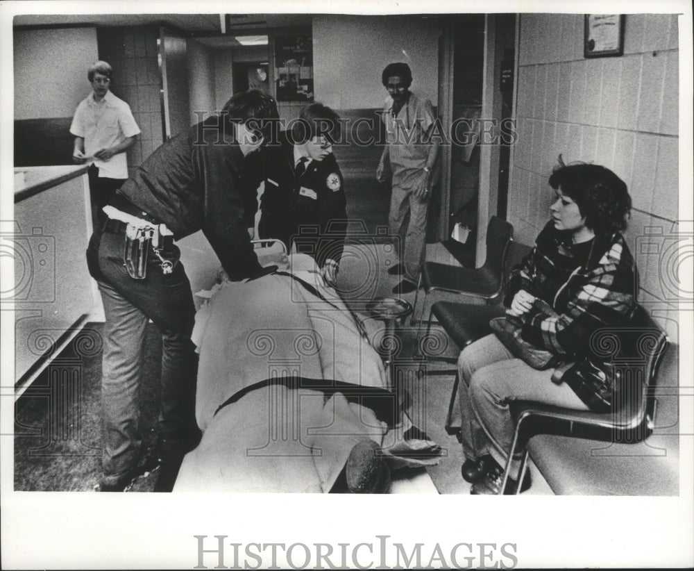 1978 Dan Schmerse and Ray Soufen, giving resuscitation to woman.-Historic Images