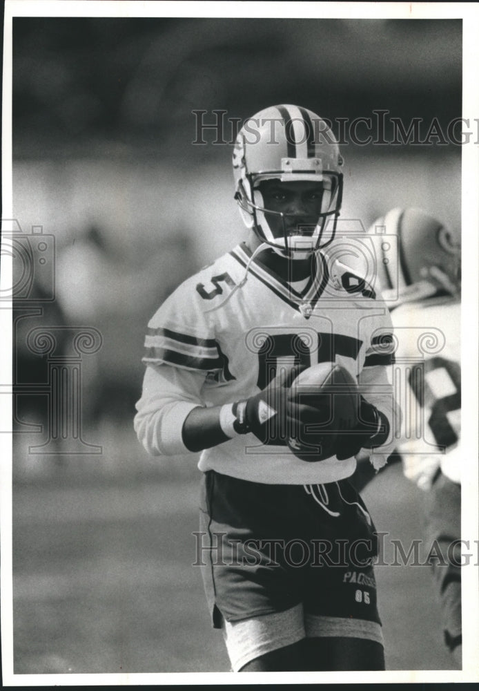 1993 Press Photo Ron Lewis Packers' No. 1 Wide Receiver Opposite Sterling Sharpe - Historic Images