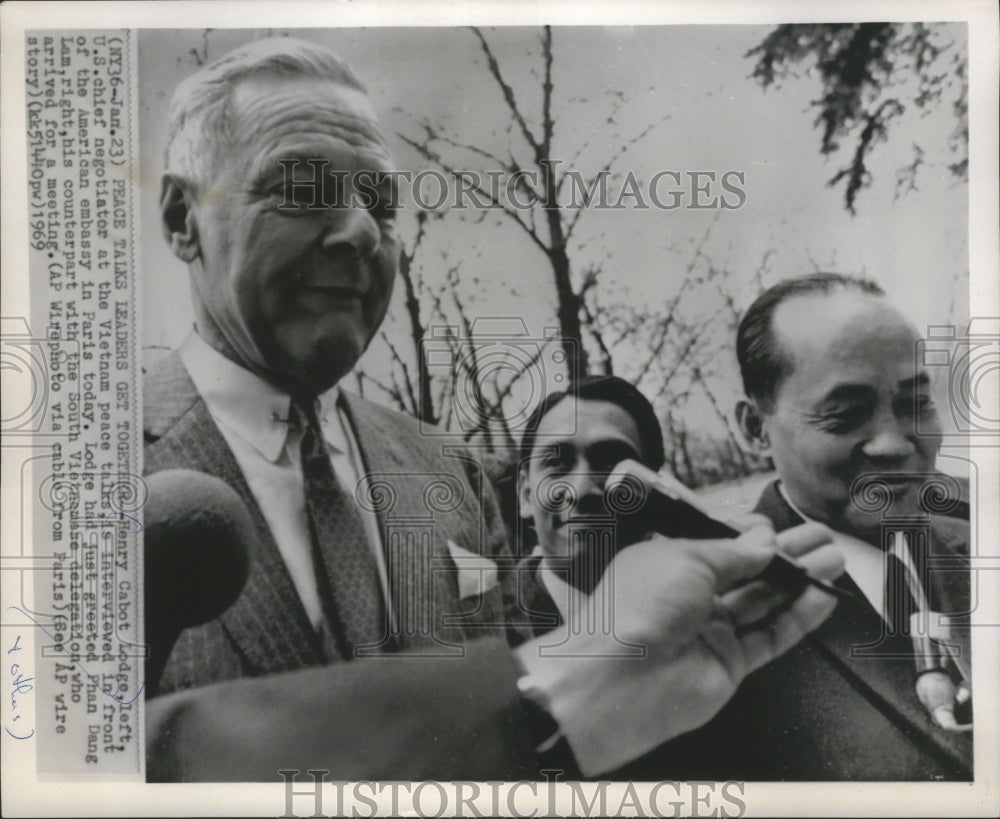 1969 Press Photo Henry Cabot Lodge and the other Peace Talks Gather in Paris - Historic Images