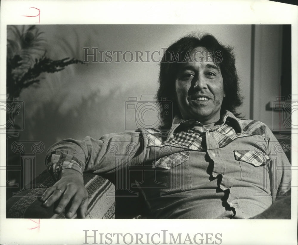 1978 Press Photo University of Wisconsin Professor of Social Welfare, Ronald Lew - Historic Images