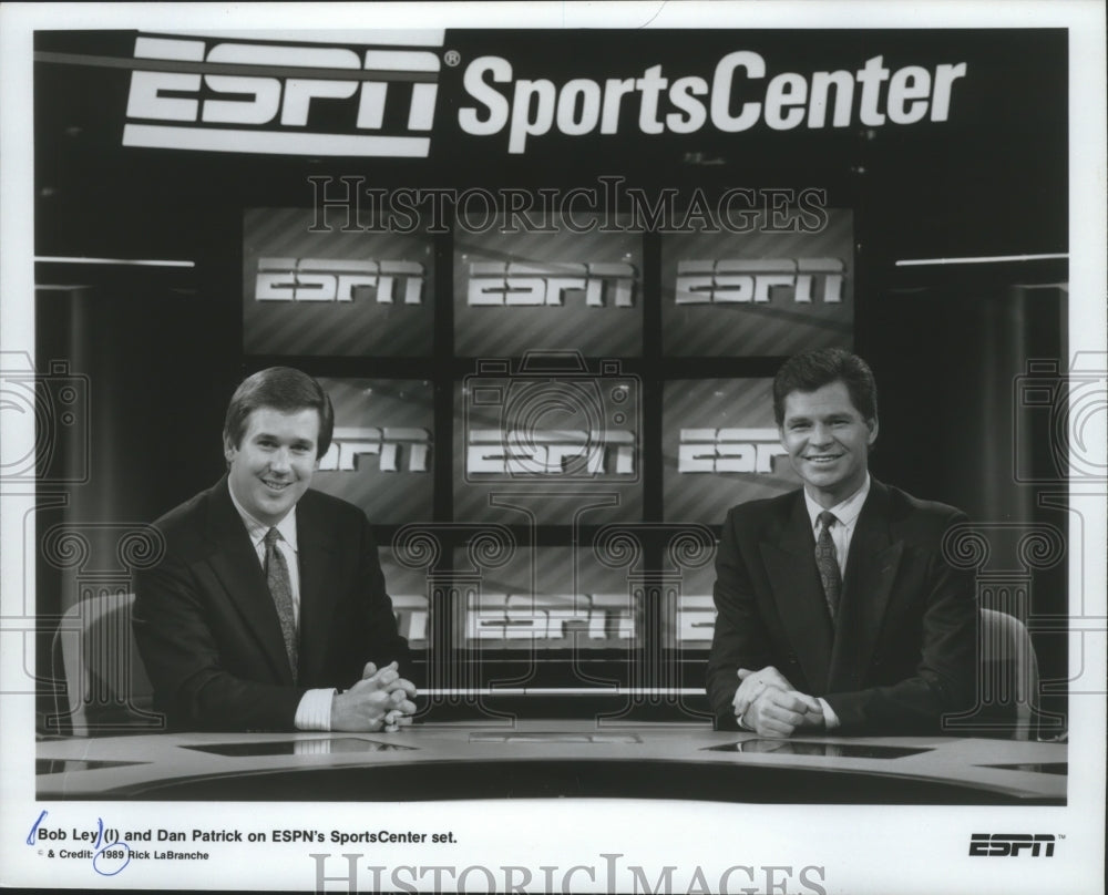 1989 Press Photo Sportscasters Bob Ley (I) and Dan Patrick On Set - mjb08044 - Historic Images