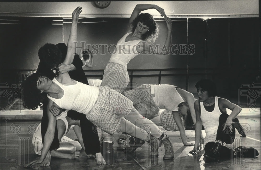 1987 Debra Loewen&#39;s dance company rehearses in Milwaukee, Wisconsin-Historic Images