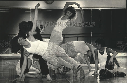 1987 Debra Loewen's dance company rehearses in Milwaukee, Wisconsin-Historic Images