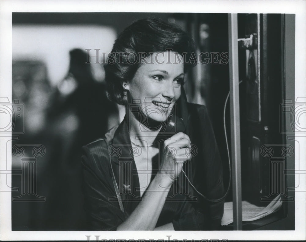 1979 Press Photo Yvette Mimieux, star of "Disaster on the Coastliner," on ABC - Historic Images