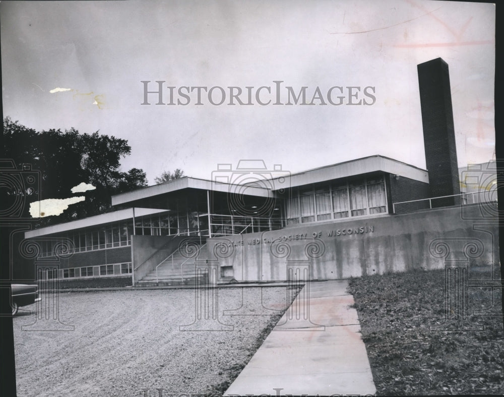 1955 Press Photo The State Medical Society of Wisconsin Building on Lake Monona-Historic Images