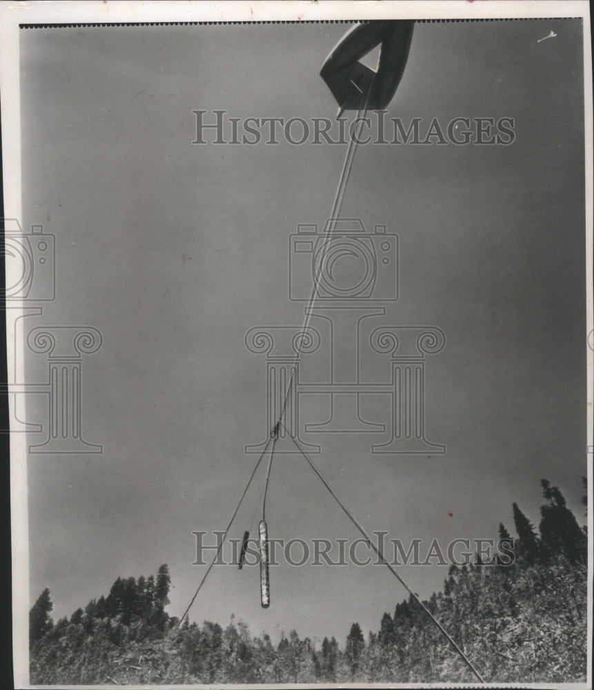 1966 Press Photo Sky Hook used to transport lumber form once inaccessible areas-Historic Images