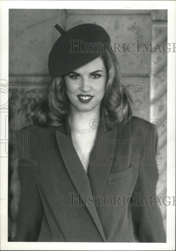 1993 Press Photo Tara Luellwitz, Miss Wisconsin Teen USA - mjb09563 - Historic Images