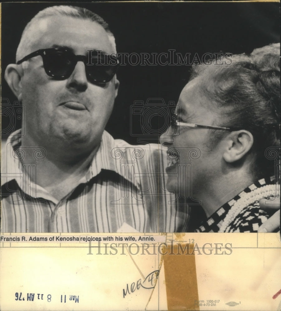 1976 Press Photo Francis R. and Annie Adams of Kenosha win Illinois lottery - Historic Images