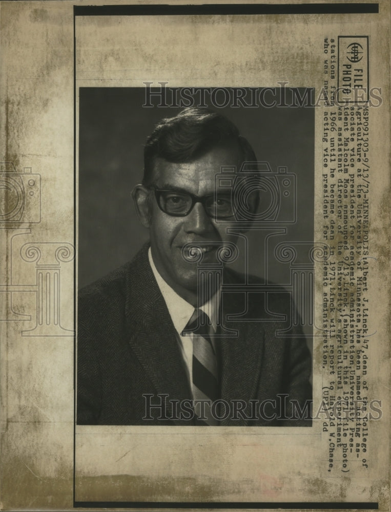 1973 Press Photo Albert Linck, Dean- College of Agriculture, University of Minn.- Historic Images