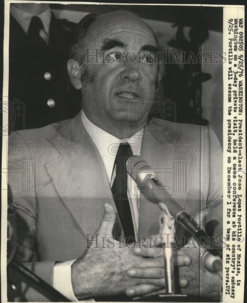 1976 Press Photo Mexican President-elect Jose Lopez Portillo visits Washington - Historic Images