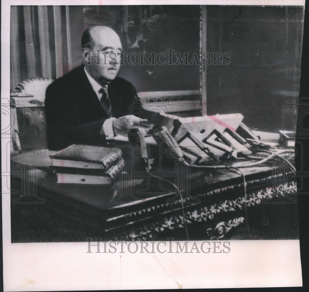 1962 Press Photo Spain&#39;s Francisco Franco Records his New Year&#39;s Speech-Historic Images