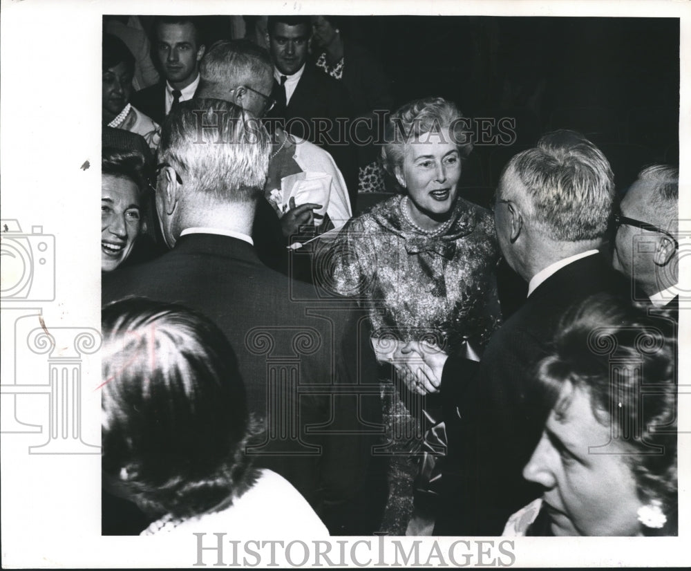 1963 Press Photo Mrs. Fitzgerald, at &quot;Summer Evenings of Music,&quot; Wisconsin. - Historic Images