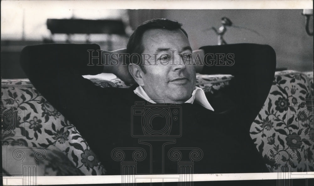 1976 Press Photo James F. Fitzgerald, New Major Stockholder of Milwaukee Bucks- Historic Images