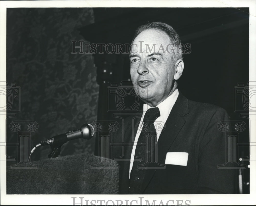 1974 Press Photo Dr. Arthur S. Fleming, Health, Education &amp; Welfare Secretary - Historic Images