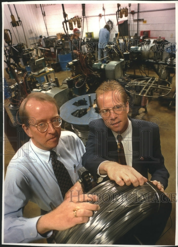 1994 Press Photo Edson and John Foster of Foster Needle Company in Manitowoc - Historic Images