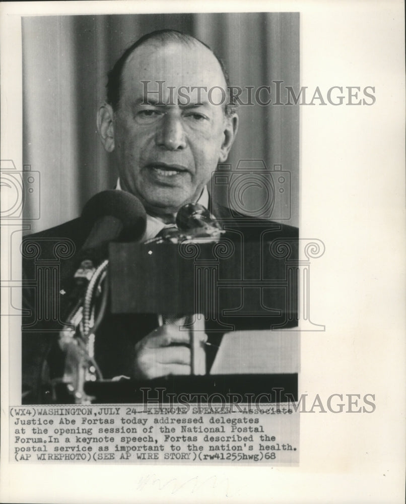 1968 Press Photo Justice Abe Fortas, keynote speaker to delegates, Washington. - Historic Images