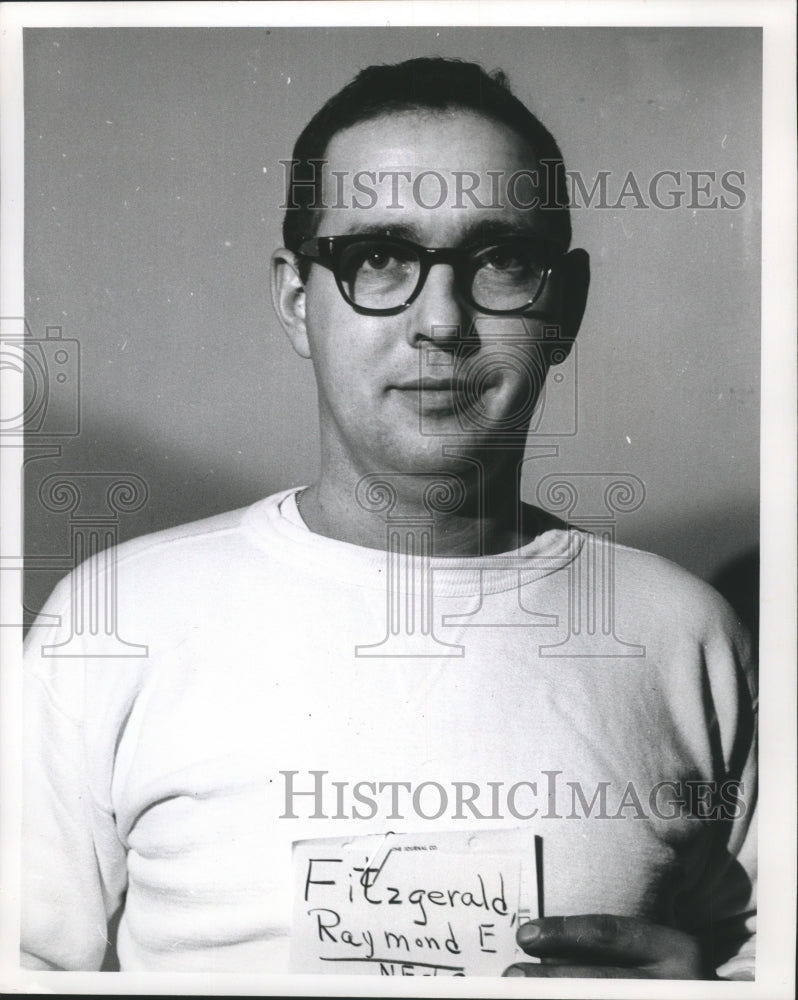 1962 Press Photo Milwaukee Journal employee Raymond E. Fitzgerald - mjb11382-Historic Images