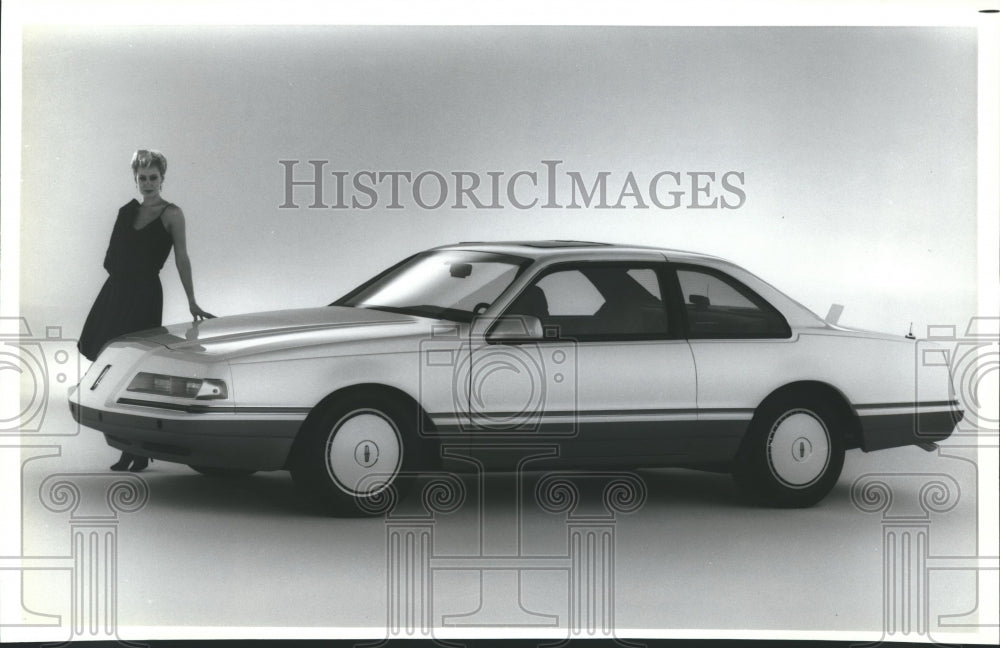 1983 Press Photo Continental Concept 100, sleek, electronic concept car by Ford - Historic Images