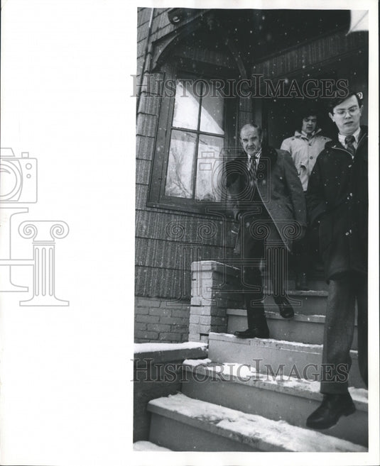 1972 Presidential candidate George McGoven visits home in Milwaukee - Historic Images