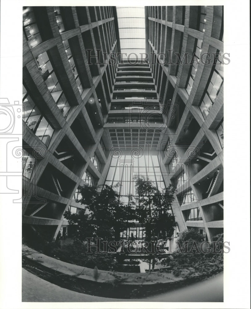 1985 Press Photo Wilson Hall Lobby at Fermi National Accelerator Laboratory - Historic Images